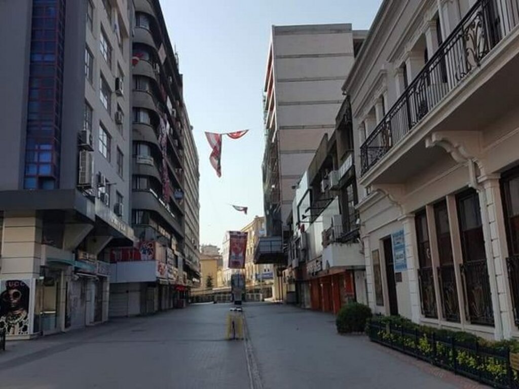 Samsun'da sokağa çıkma yasağı sonrası her yer ıssız kaldı