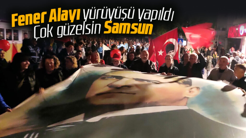 Samsun'da Cumhuriyet Bayramı'nın 99. yılında Fener Alayı yürüyüşü yapıldı