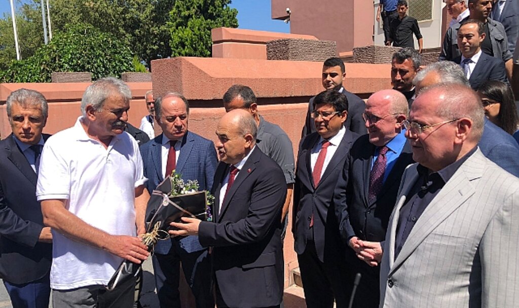 Vali Zülkif Dağlı Samsun'a veda ederek Çorum'a gitti