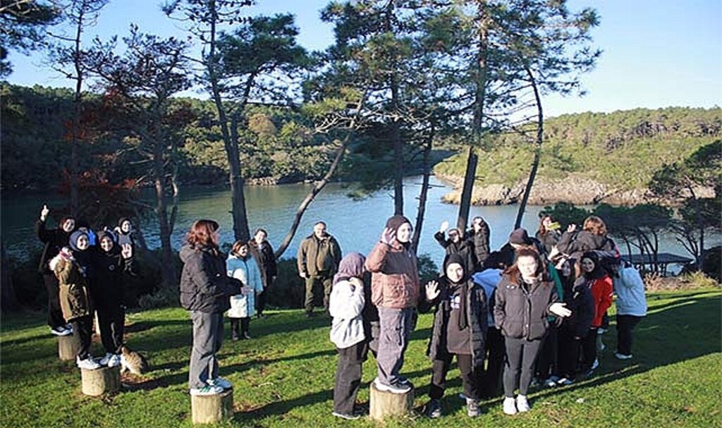 Sinop'ta Seyit Bilal İmam Hatip Ortaokulu öğrencilerine doğa eğitimi verildi