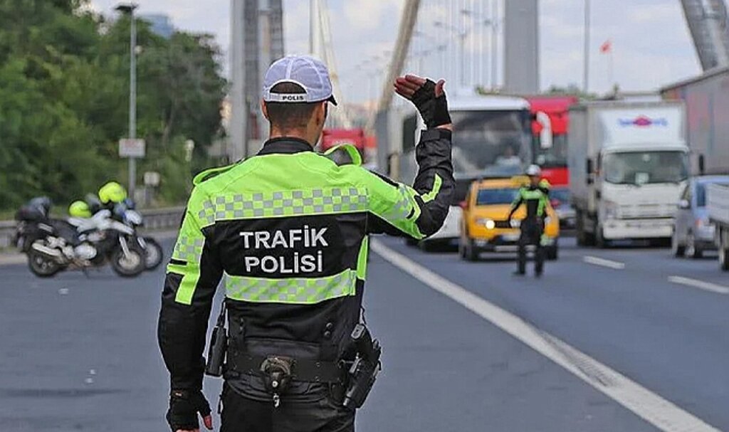 Trafik cezalarına zam geldi! İşte 2025 yılında uygulanacak para cezaları