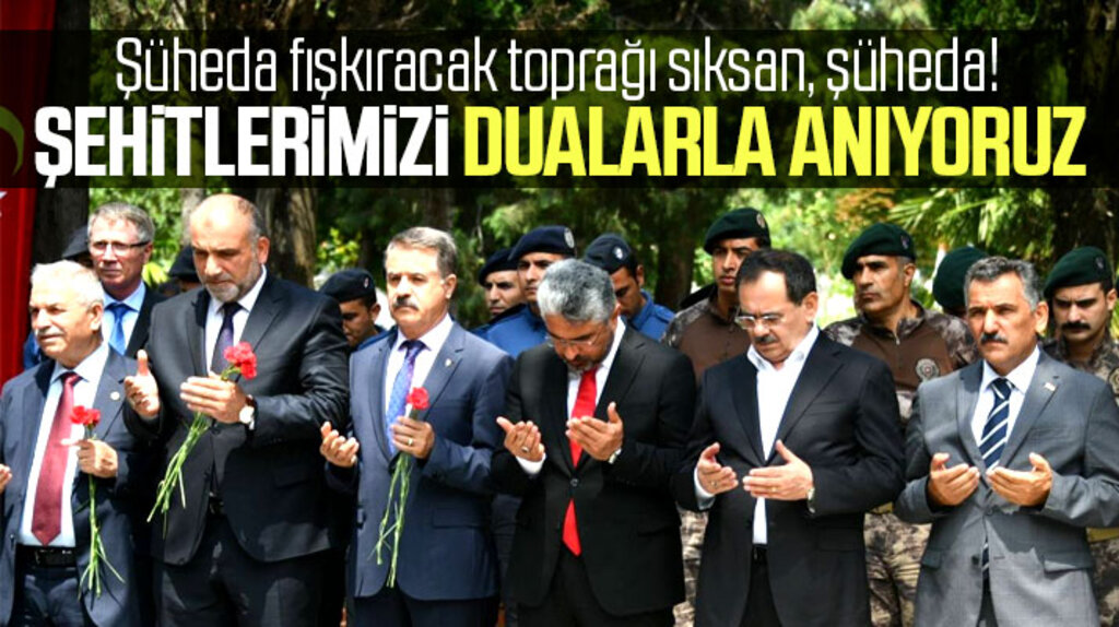 Samsun'da 15 Temmuz'un 3'üncü yıl dönümünde şehitlikte şehitler için dua edildi