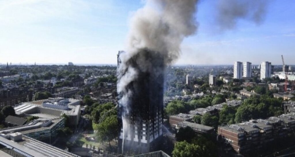 Londra'daki yangında ölü sayısı 30 oldu